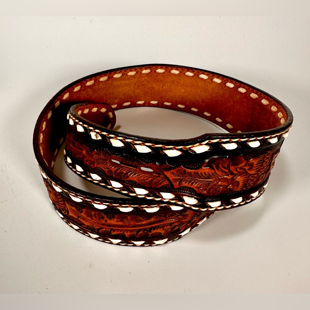 Tony Lama Brown Leather Belt with Intricate Design 31.5” lenght NWOT - Picture 2 of 6